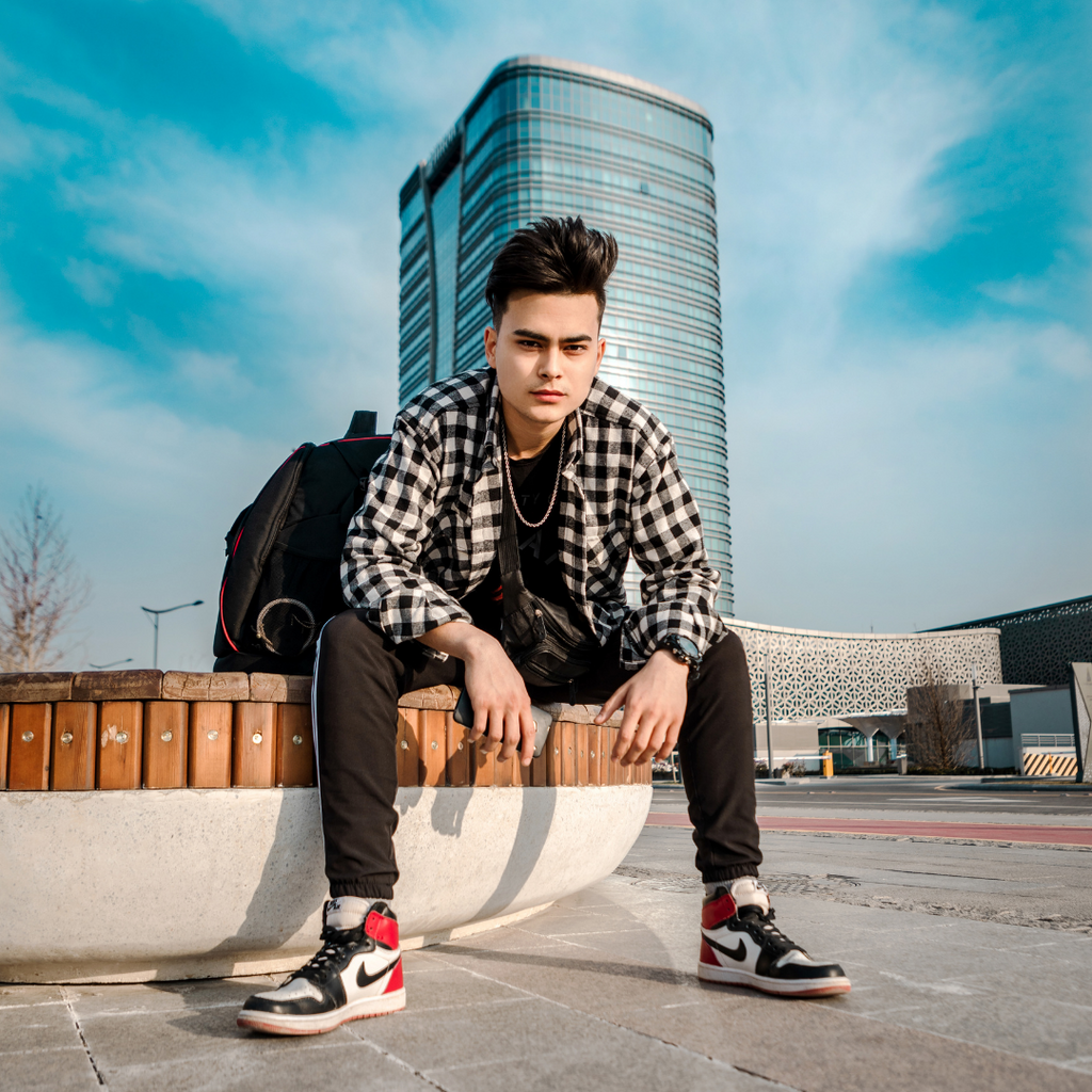 How to Start a Clothing Brand in 2021 - Tagit Express
